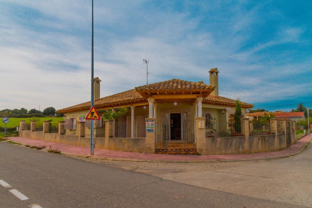 Gallart - Turistico Rural Guest House La Pobla de Cervoles Bagian luar foto